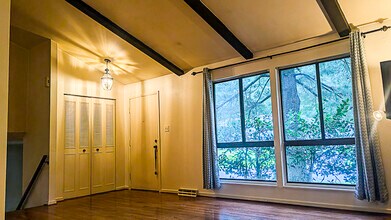 11582 Embers Ct in Reston, VA - Building Photo - Building Photo