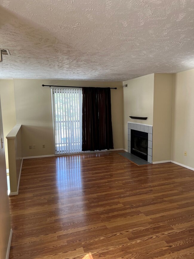 1200 Tollis Pkwy in Broadview Heights, OH - Building Photo - Building Photo