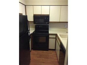 535 Main St-Unit -16 in Bethlehem, PA - Building Photo - Building Photo