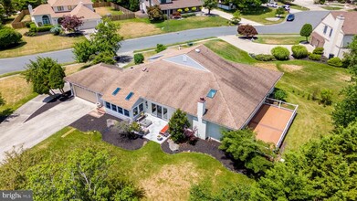 34 Country Walk in Cherry Hill Township, NJ - Building Photo - Building Photo