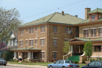 Bellaire Apartments in Wichita, KS - Building Photo - Building Photo