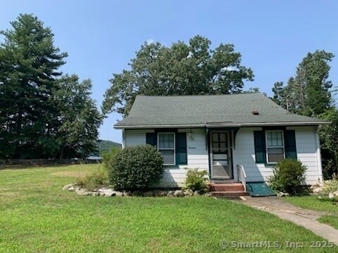 19 Hickory St in Lyme, CT - Building Photo