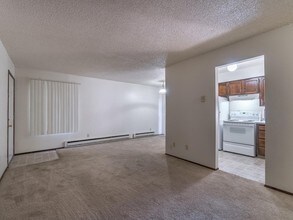 519 NE 81st Ave in Portland, OR - Building Photo - Building Photo