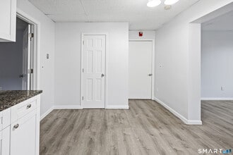 70 Center St in Wallingford, CT - Building Photo - Building Photo