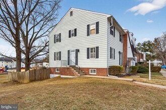 6015 Ticonderoga Ct in Burke, VA - Building Photo - Building Photo