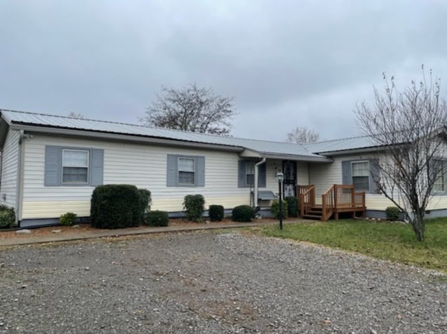 1550 Old Dover Rd in Clarksville, TN - Building Photo - Building Photo