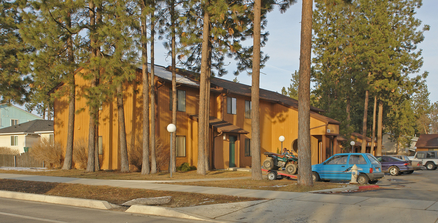 Parkside Apartments in Post Falls, ID - Building Photo