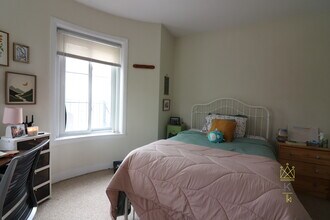 202 St Paul St in Brookline, MA - Building Photo - Building Photo