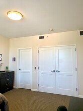 300 Park Point Dr in Rochester, NY - Building Photo - Building Photo