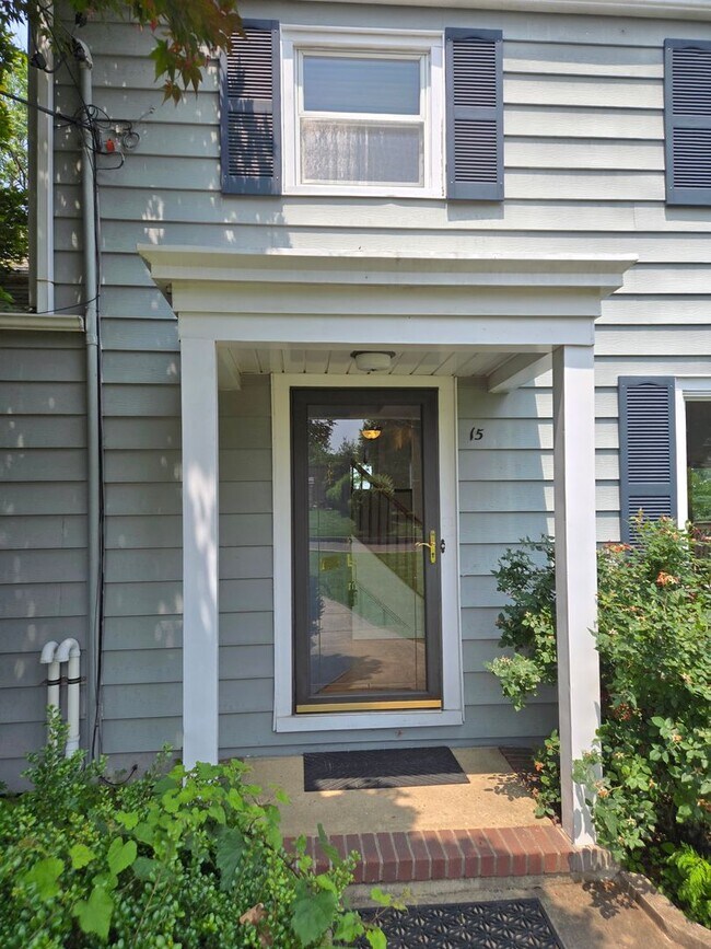 15 Carpender Rd in New Brunswick, NJ - Building Photo - Building Photo