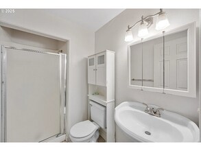 6060 SW 170th Ave in Beaverton, OR - Building Photo - Building Photo