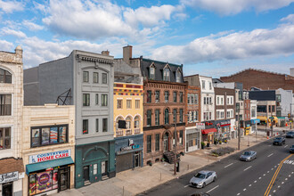 814 N Broad St in Philadelphia, PA - Foto de edificio - Building Photo