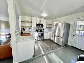 3908 W Bellemeade Ave in Knoxville, TN - Building Photo - Building Photo