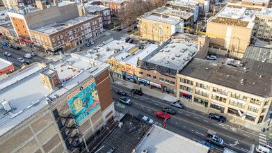 3210 W Lawrence Ave in Chicago, IL - Building Photo - Building Photo