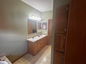 445 E Deckerville Rd in Caro, MI - Building Photo - Building Photo