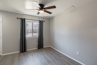 Goddard Estates in Taylor, MI - Foto de edificio - Interior Photo