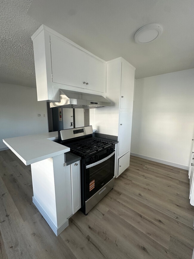 730 - 740 W. 214th Street in Torrance, CA - Building Photo - Building Photo