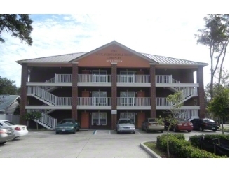 Ivey, Ferguson & Reed Apartment Complex in Daytona Beach, FL - Foto de edificio