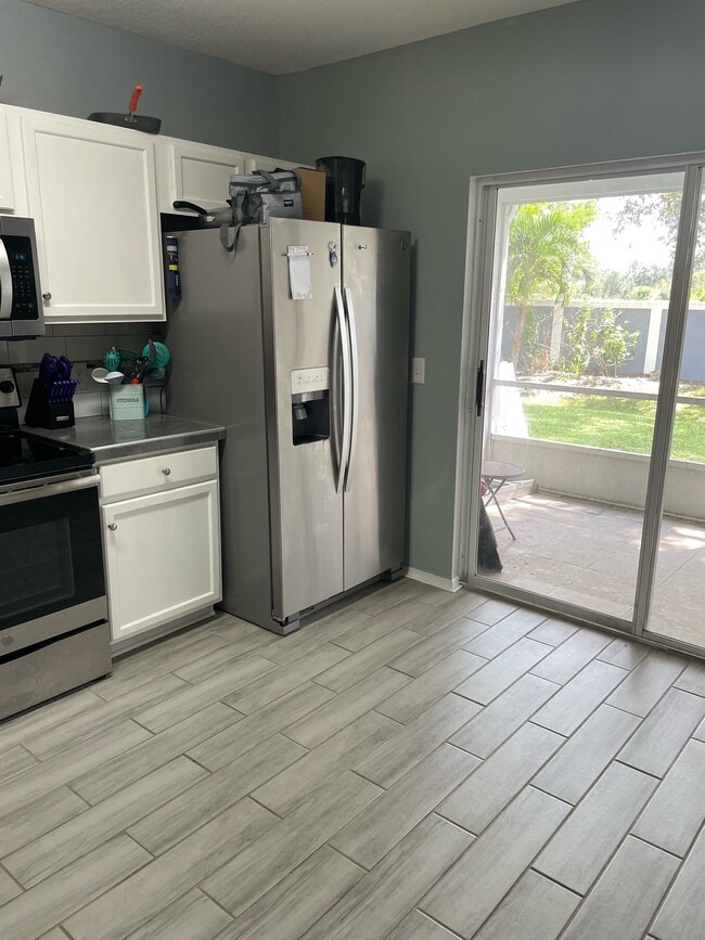 4676 Sabal Key Dr in Bradenton, FL - Foto de edificio - Building Photo