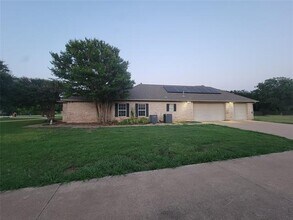 2525 Colt Ln in Crowley, TX - Building Photo - Building Photo