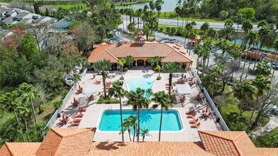 5463 Vineland Rd in Orlando, FL - Building Photo - Building Photo