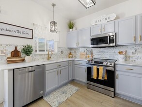 4655 Bittercreek Dr in Colorado Springs, CO - Building Photo - Building Photo
