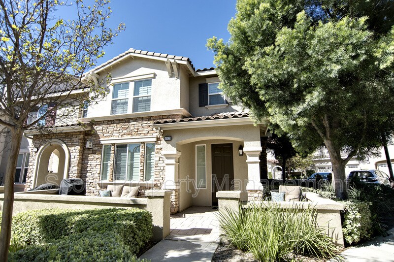 40021 Spring Place Ct in Temecula, CA - Building Photo