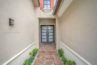 1281 SW 113th Way in Pembroke Pines, FL - Building Photo - Building Photo