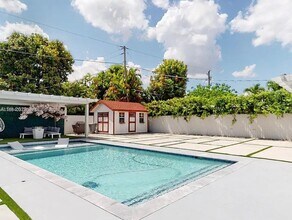 1220 NW 37th Ave in Miami, FL - Building Photo - Building Photo
