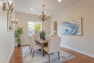 9542 Velvetleaf Cir in San Ramon, CA - Building Photo - Building Photo