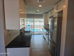1618 E Bell De Mar Dr in Tempe, AZ - Building Photo - Building Photo