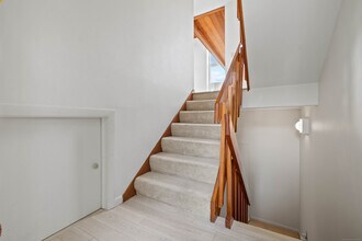 70 Prospect Hill Rd in Groton, CT - Building Photo - Building Photo