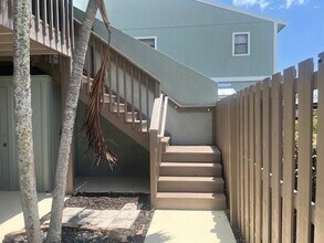 1132 Breezy Way, Unit 2H in Sebastian, FL - Building Photo - Building Photo