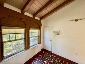 1528 Drexel Ave in Miami Beach, FL - Building Photo - Building Photo