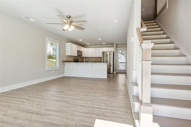 5280 Chrysler Dr in Cumming, GA - Building Photo - Building Photo