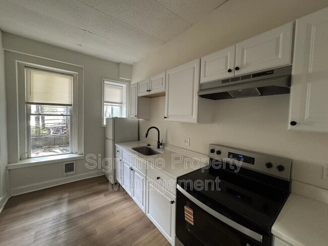 property at 40 N Conococheague St