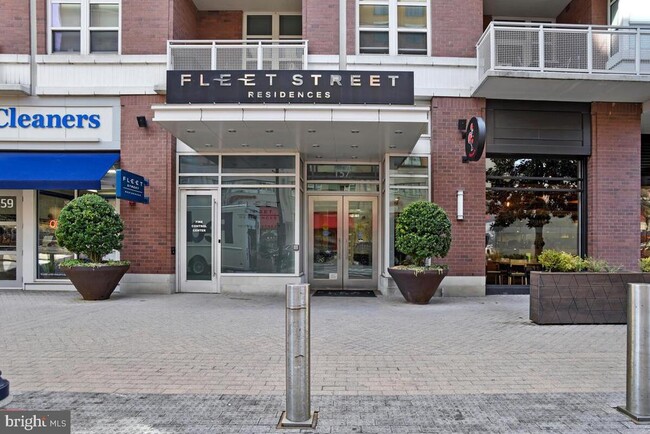 property at 157 Fleet St