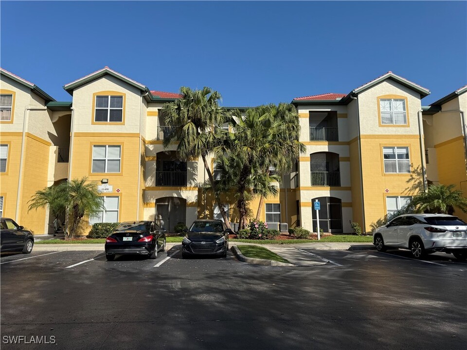 11490 Villa Grand in Ft. Myers, FL - Building Photo