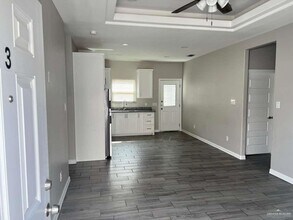 10 N Blair Ave in Edinburg, TX - Building Photo - Building Photo