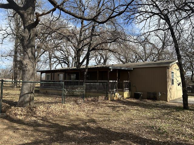 317 Co Rd 4790 in Boyd, TX - Building Photo - Building Photo