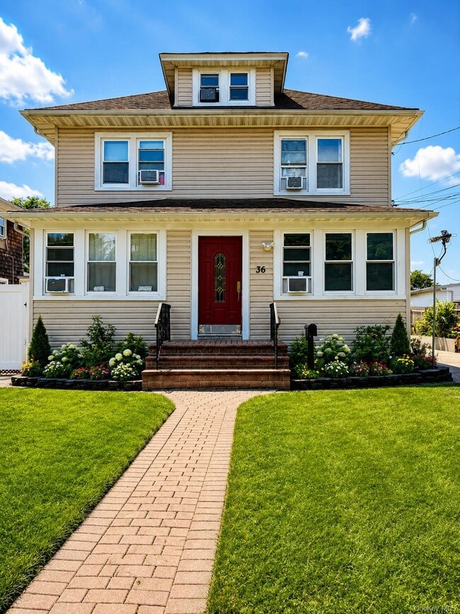 property at 36 Gerard St