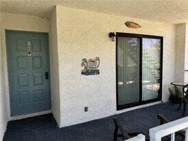 1663 AZ-95 in Bullhead City, AZ - Building Photo