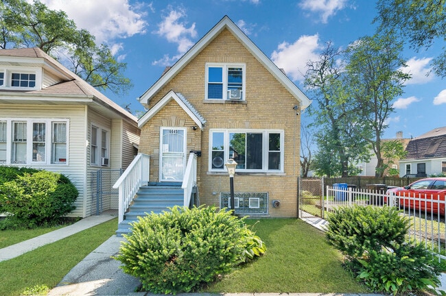 property at 6645 S Seeley Ave