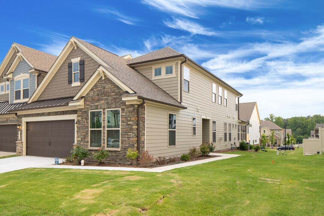 1310 Catch Fly Ln in Durham, NC - Building Photo