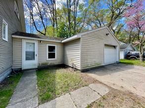 3201 5th St in Muskegon Heights, MI - Building Photo - Building Photo