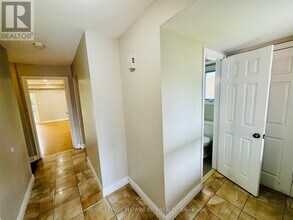 8 Junewood Crescent in Brampton, ON - Building Photo - Building Photo