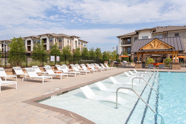 The Luxe of Huntersville