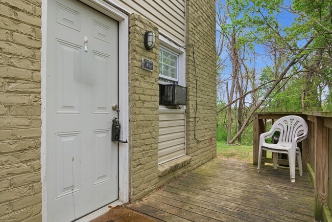 701 Peppers Ferry Rd in Pulaski, VA - Foto de edificio - Building Photo