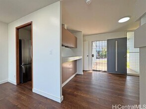 95-325-325 Kahikinui Ct in Mililani, HI - Building Photo - Building Photo
