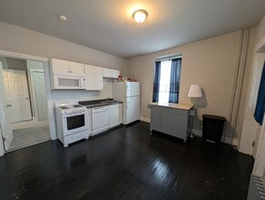 119 S Furnace St in Birdsboro, PA - Building Photo - Building Photo